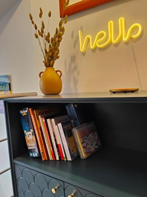 La Feline - Duplex - Vieux Valenciennes - Familialアパートメント エクステリア 写真