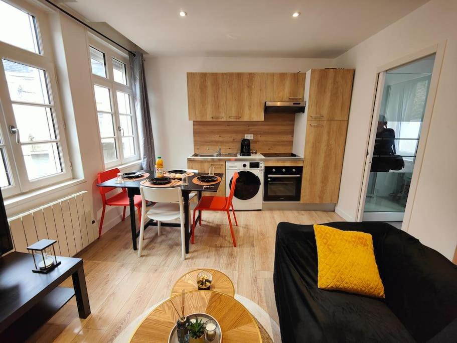 La Feline - Duplex - Vieux Valenciennes - Familialアパートメント エクステリア 写真