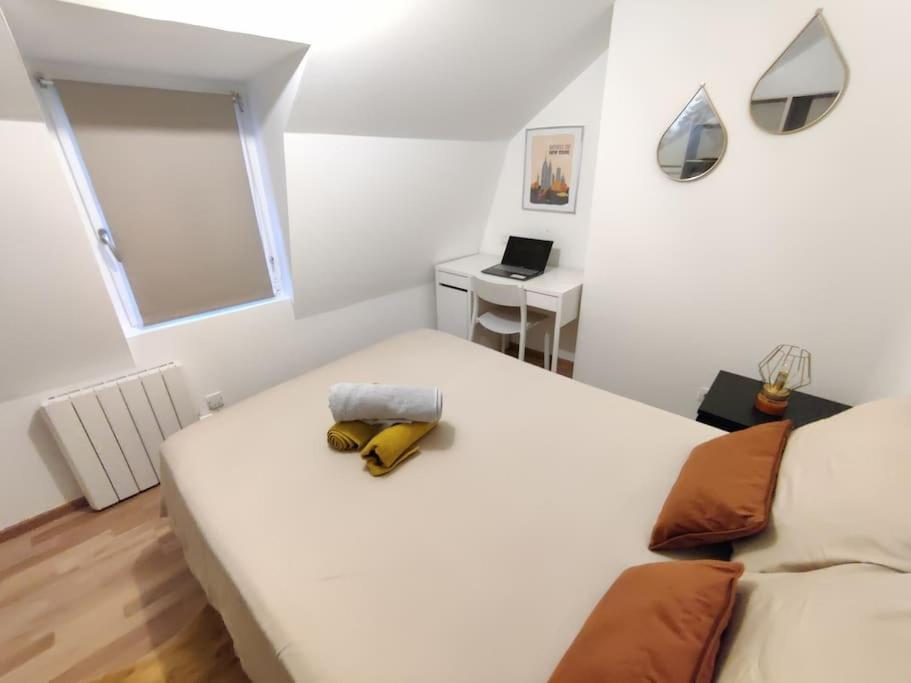 La Feline - Duplex - Vieux Valenciennes - Familialアパートメント エクステリア 写真